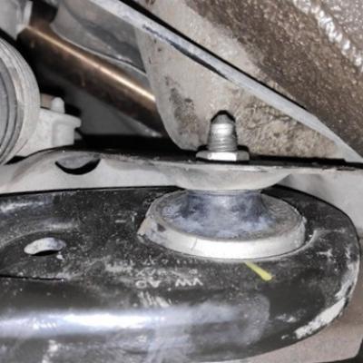 Замена сайлентблоков рычага Ауди ТТ