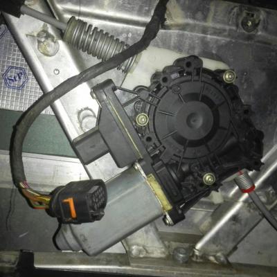 Замена стеклоподъемника Ауди ТТ